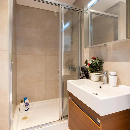 Hotel Plushome Istanbul