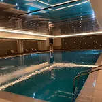 Hotel Plushome
