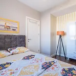 Plushome Hotel 3*