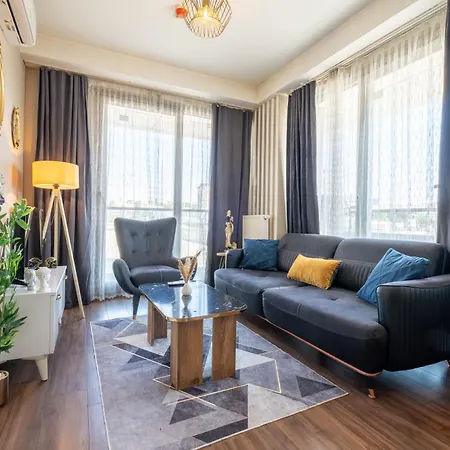 فندق Plushome